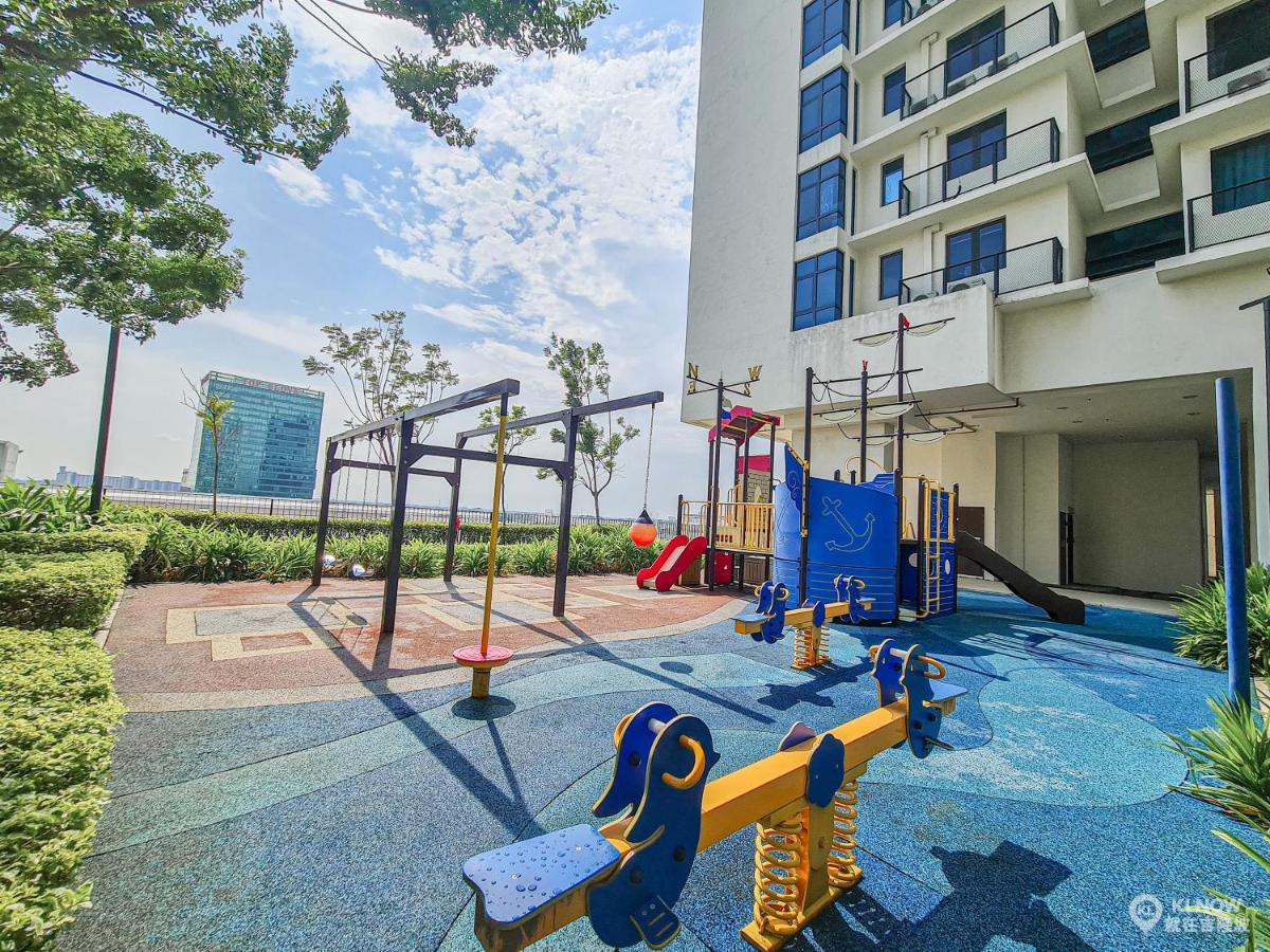 Ferienwohnung Miko'S Studio At Trefoil Setia Alam Exterior foto